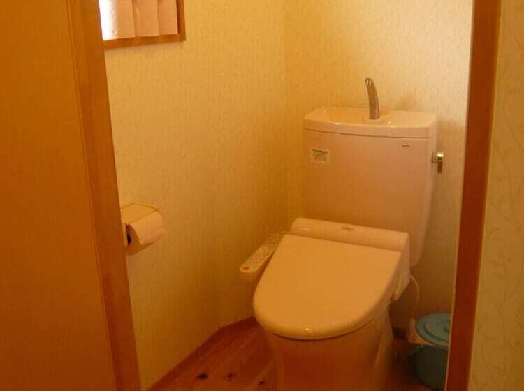 Youth Hostel Wanihama Seinen Kaikan