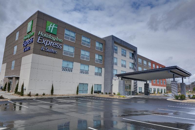Отель Holiday Inn Express & Suites Greenville Taylors, An Ihg