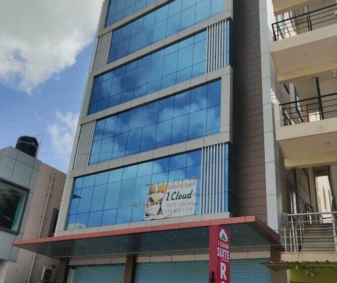 בית מלון כפרי I Cloud Elite Suites