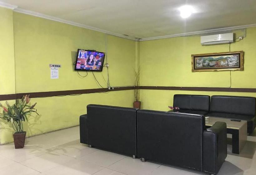 Отель Oyo 2144 Rapos