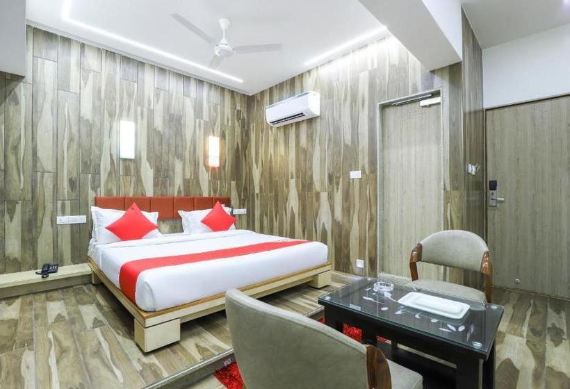 فندق Capital O 64343  Blueberry