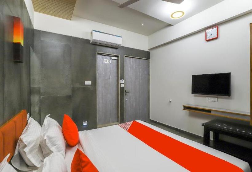 فندق Capital O 64343  Blueberry