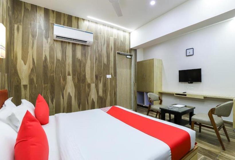 فندق Capital O 64343  Blueberry