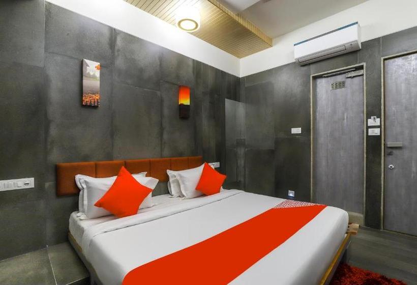 فندق Capital O 64343  Blueberry