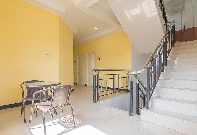 酒店 Reddoorz At H Agus Salim Street Pontianak