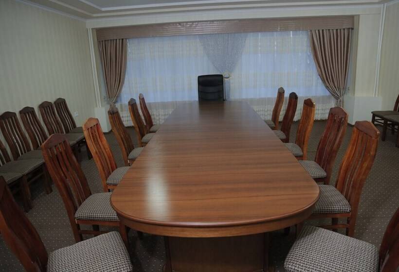 فندق Reikartz Surxon Termez