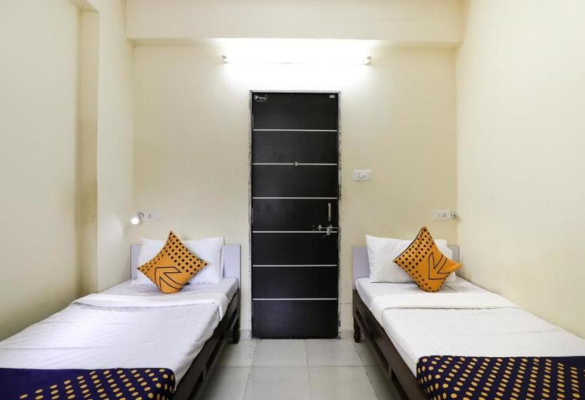 酒店 Spot On 63514 Signature