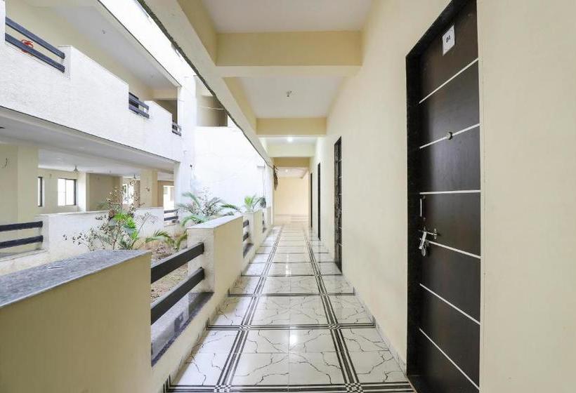 酒店 Spot On 63514 Signature