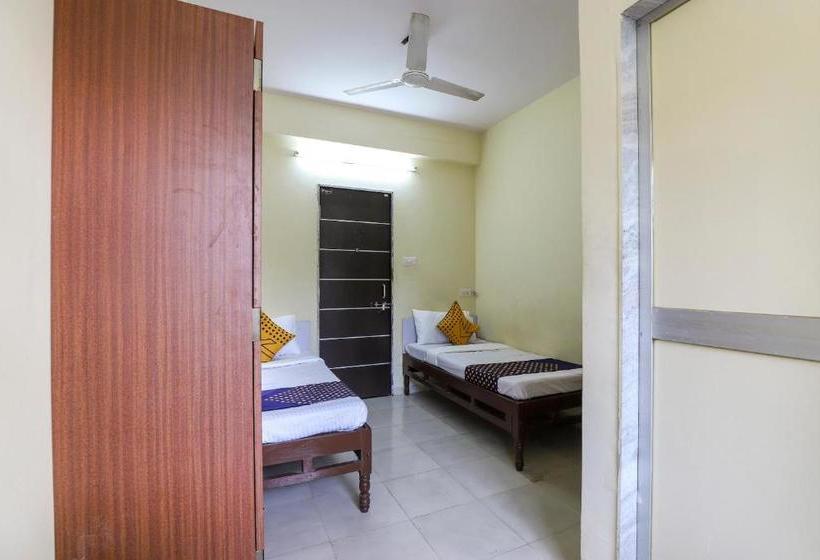 酒店 Spot On 63514 Signature