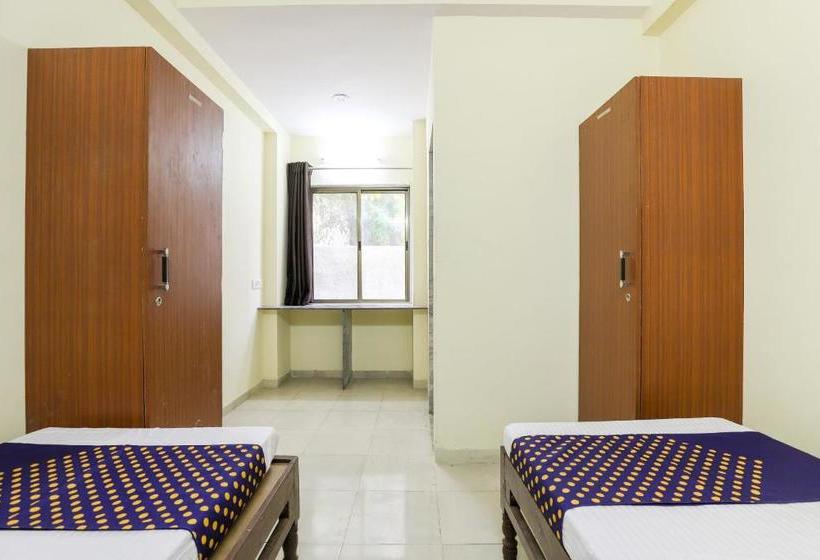 酒店 Spot On 63514 Signature