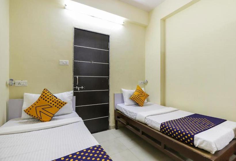 酒店 Spot On 63514 Signature