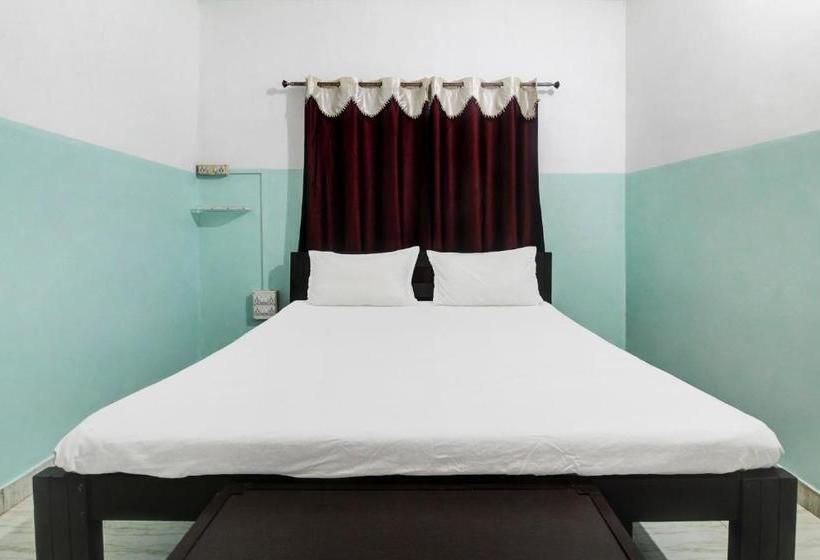 בית מלון כפרי Spot On 64406 Ssr Lodging House