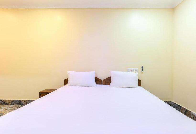 호텔 Spot On 64406 Ssr Lodging House