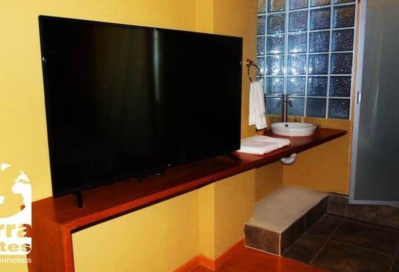 Отель Terra Suites Ecogreen