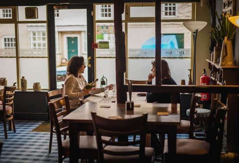 Отель The Old Bakery