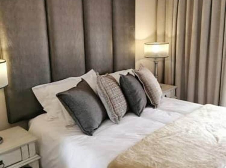 פנסיון 7th Heaven Guesthouse