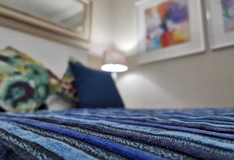 פנסיון 7th Heaven Guesthouse