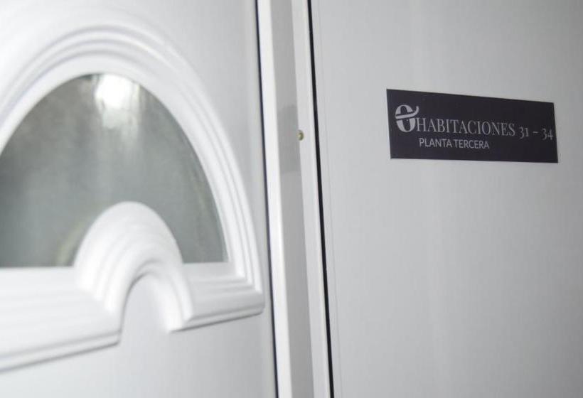 Пансион Ontinyent Rooms