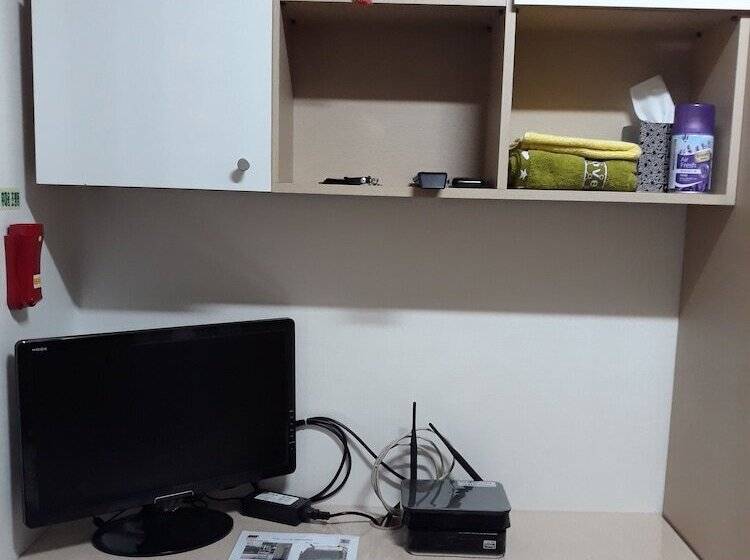 הוסטל Ivy House