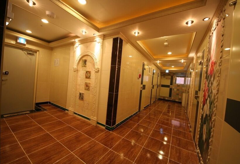 ユースホステル Ivy House