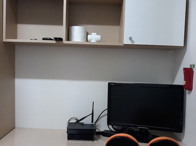 הוסטל Ivy House