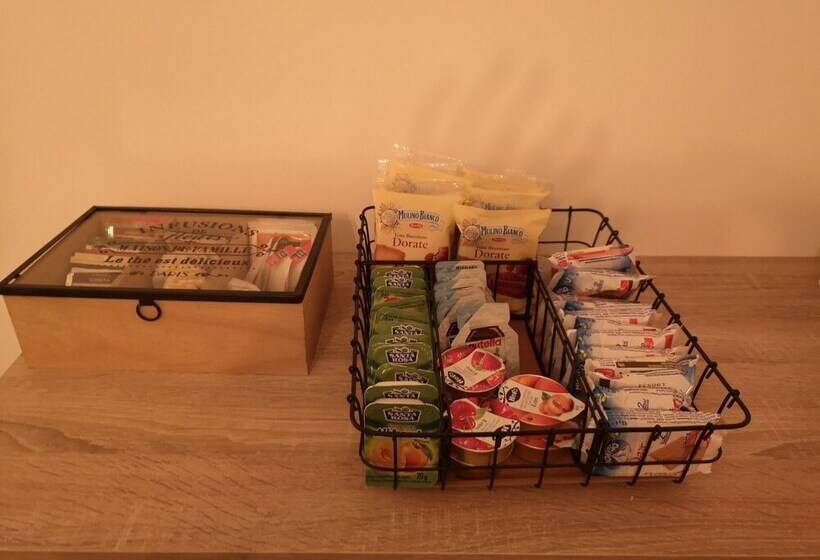 تختخواب و صبحانه Brutia Mom&son