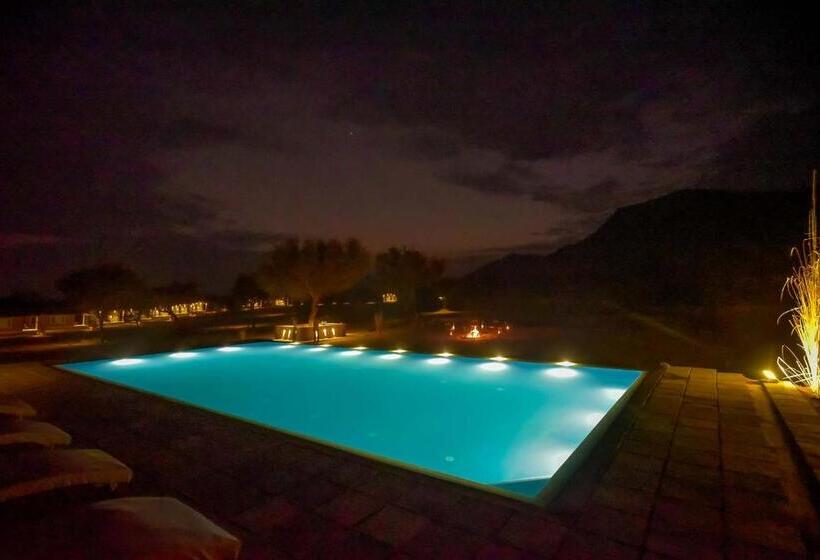 فندق Camp Land S End