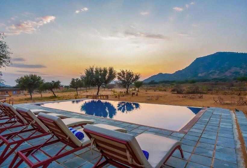 فندق Camp Land S End