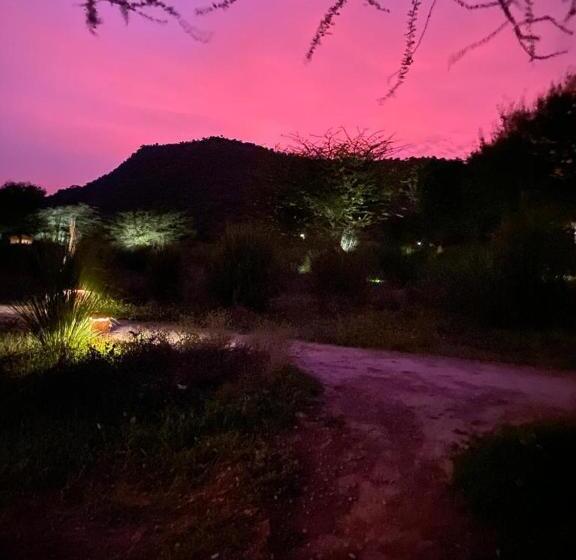 فندق Camp Land S End