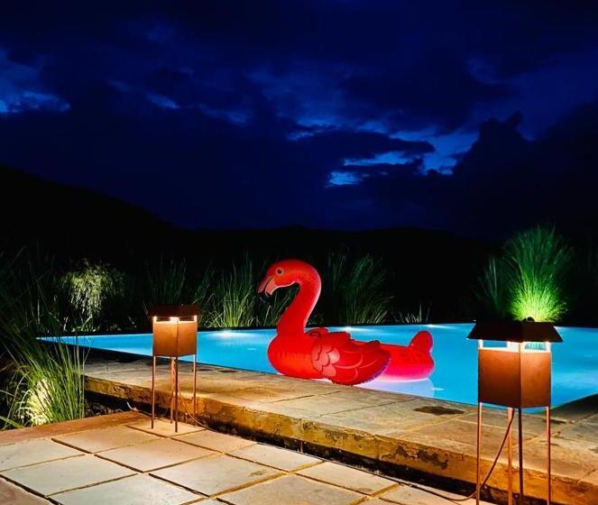 فندق Camp Land S End