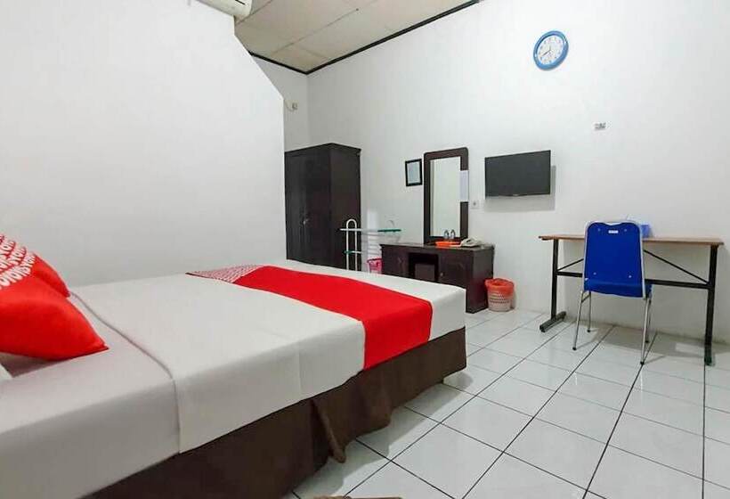 ホテル Garuda Bontang