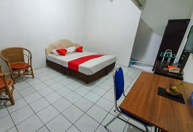 ホテル Garuda Bontang