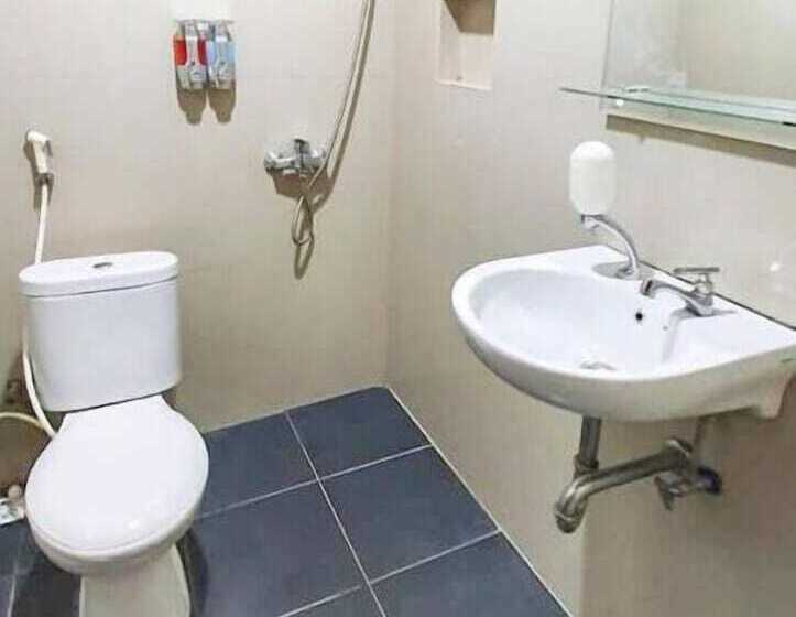 ホテル Garuda Bontang