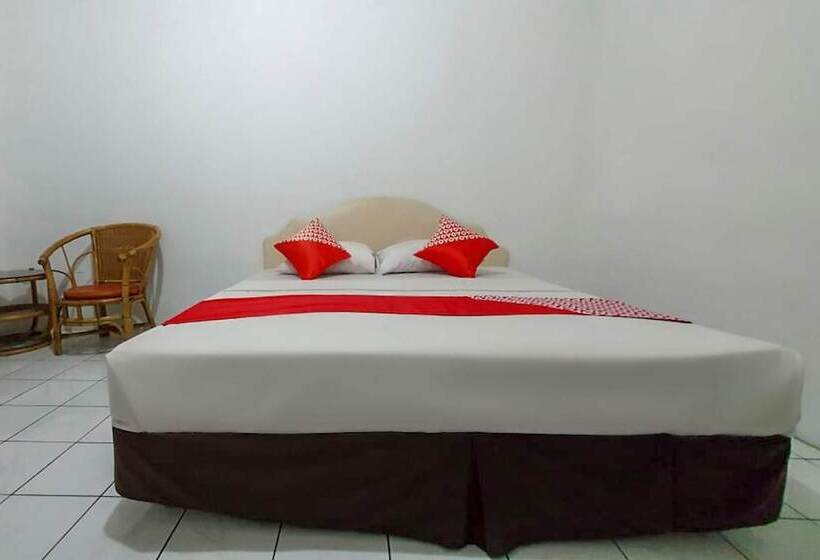 ホテル Garuda Bontang