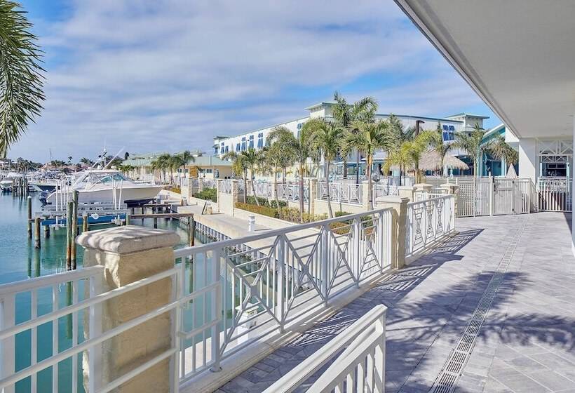 فندق Residence Inn St. Petersburg Tierra Verde