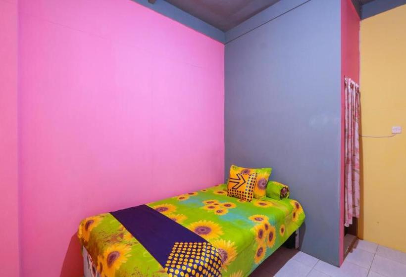 ホテル Spot On 2117 Anugerah Family Residence