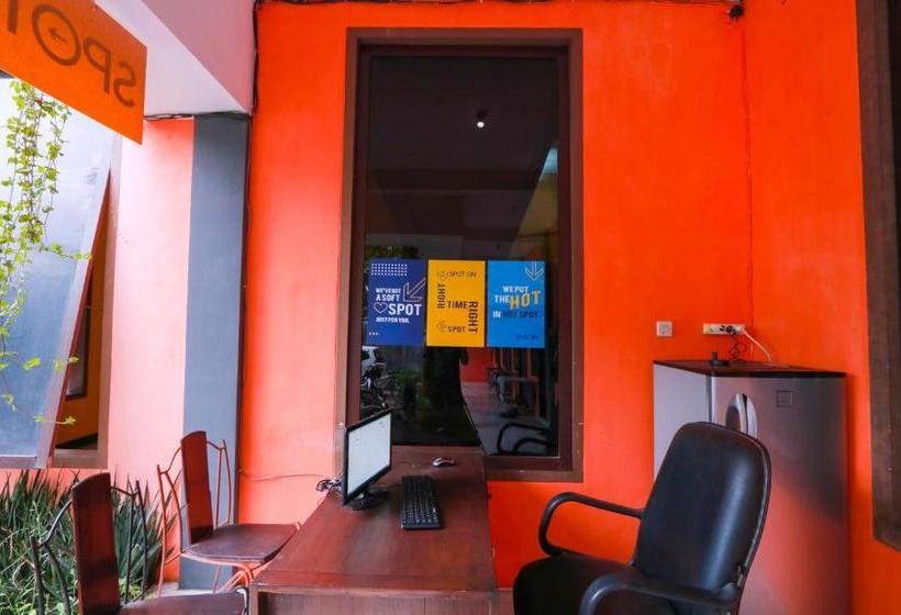 ホテル Spot On 2117 Anugerah Family Residence