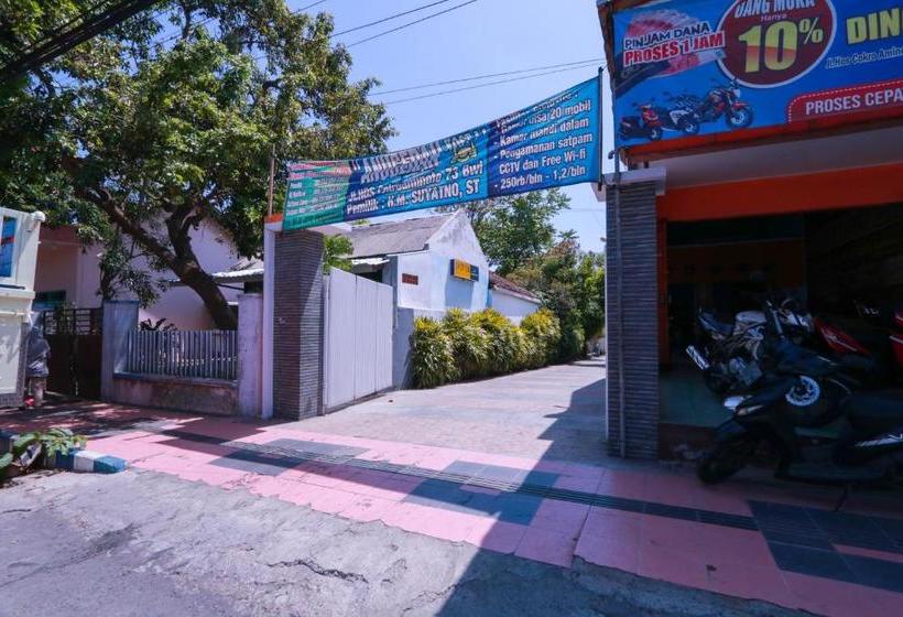 ホテル Spot On 2117 Anugerah Family Residence