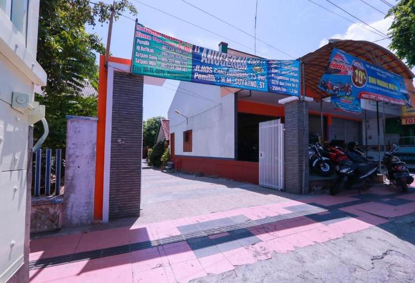 ホテル Spot On 2117 Anugerah Family Residence