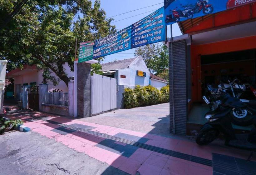 ホテル Spot On 2117 Anugerah Family Residence