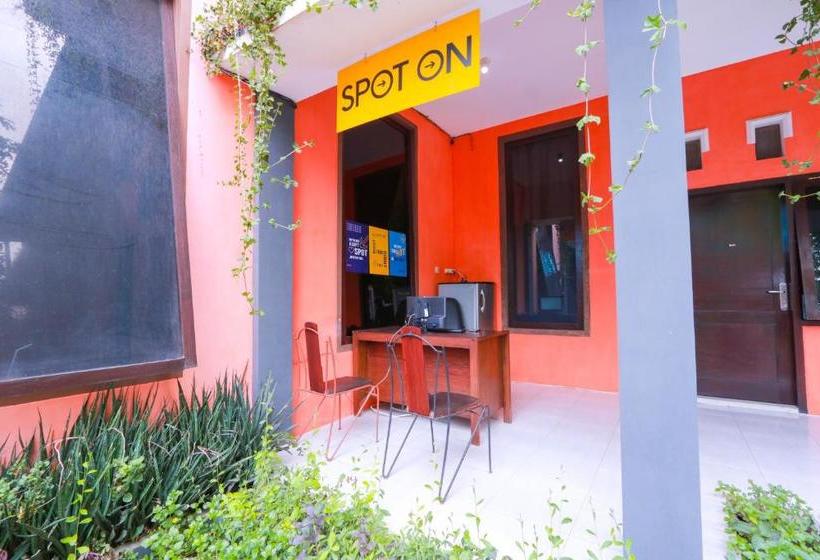 ホテル Spot On 2117 Anugerah Family Residence