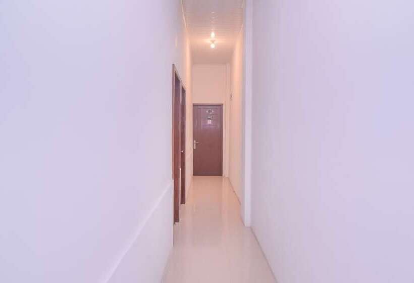 호텔 Spot On 2134 Seunia