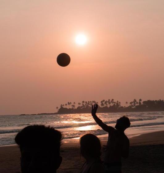 酒店 Voulez Vous, Managed By Dikwella Beach