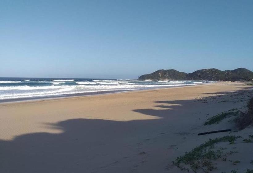 بنسيون Baia Do Ouro