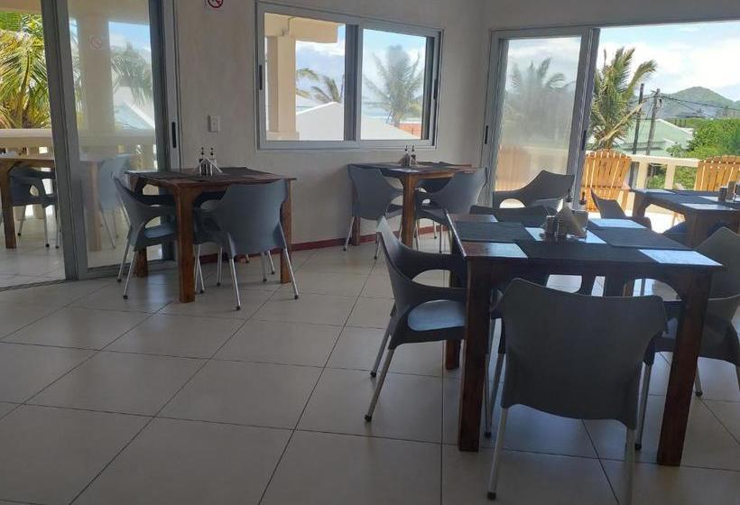 פנסיון Baia Do Ouro