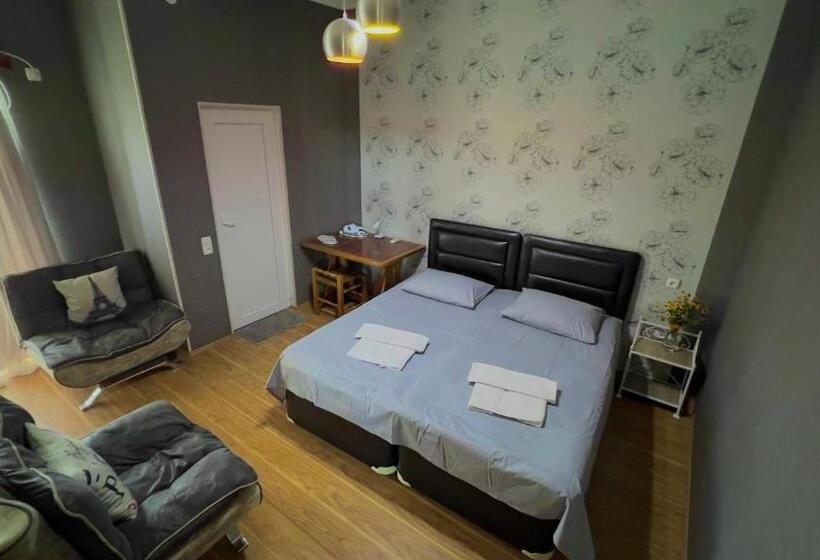 پانسیون Burji Guest House