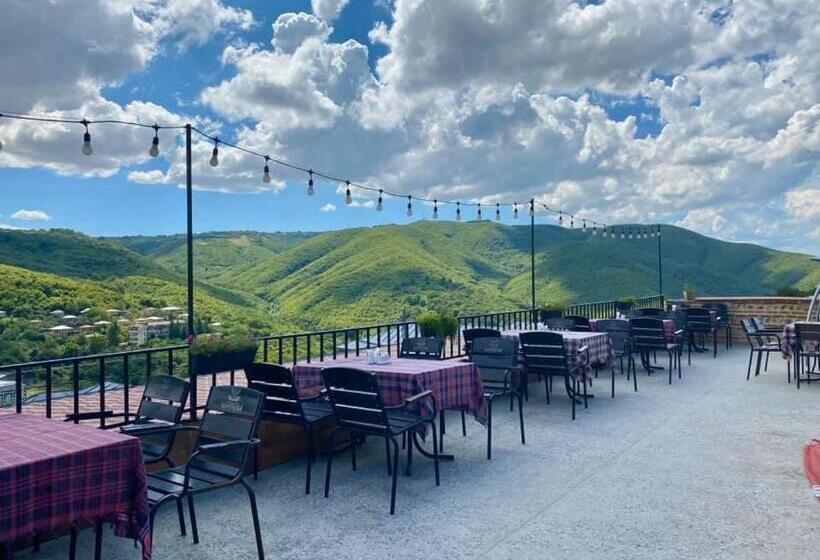 پانسیون Burji Guest House