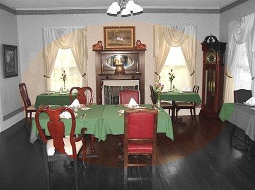 민박 Hubbell House Bed&Breakfast