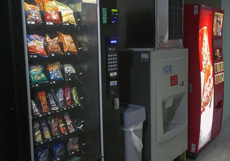 ホテル Admiral's Inn On Tybee Island