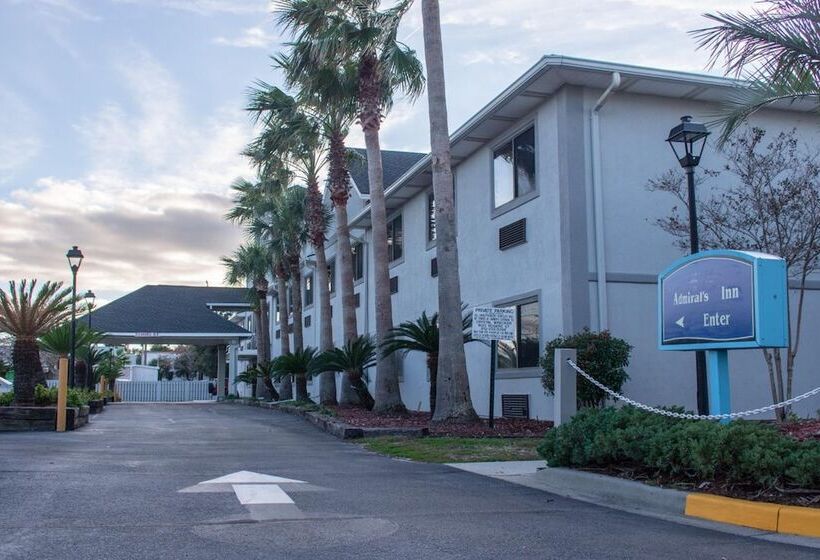 ホテル Admiral's Inn On Tybee Island